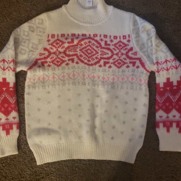 GAP Sweaters - GAP Sweater